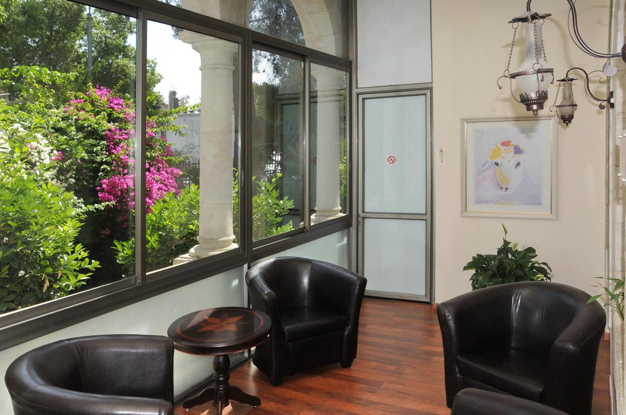 The Little House In Bakah Hotel Ierusalim Exterior foto
